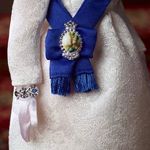 Queen Elizabeth II Doll - Platinum Jubilee Gift for Collectors