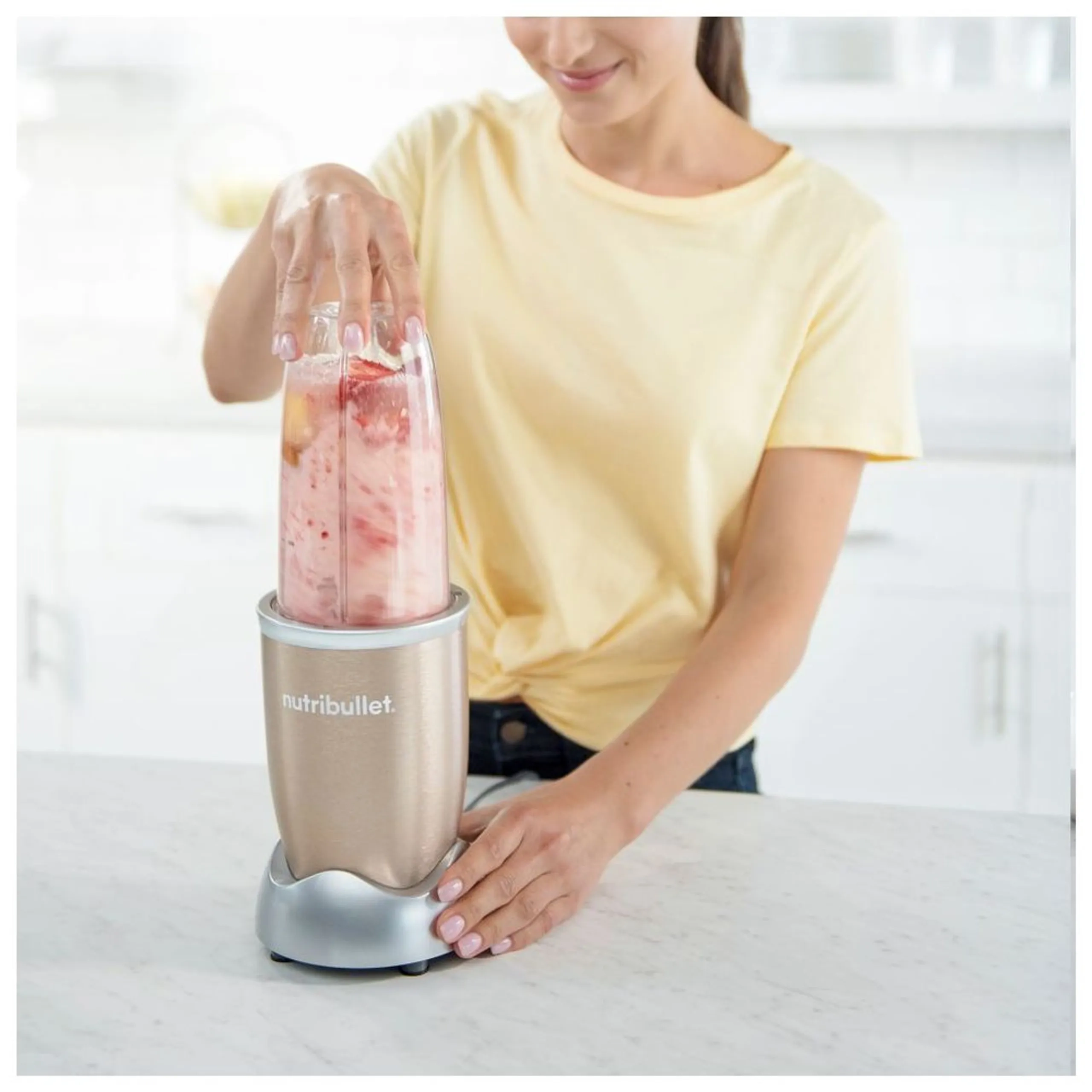 High-Speed Blender - 900W