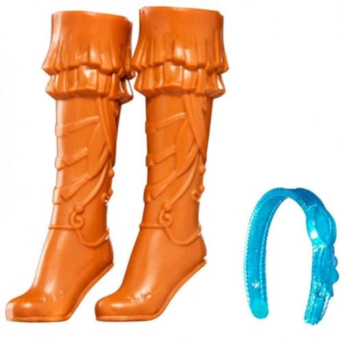 Pocahontas Fashion Doll - Long black hair Skirt and accessories Ages 3+