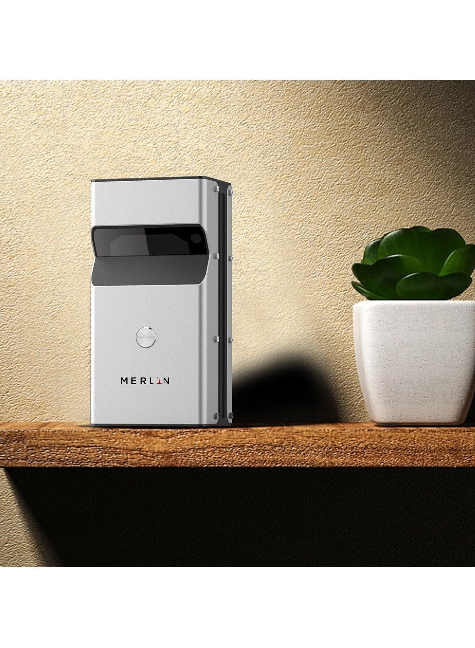 Ultracast UST01 350 ANSI lumens