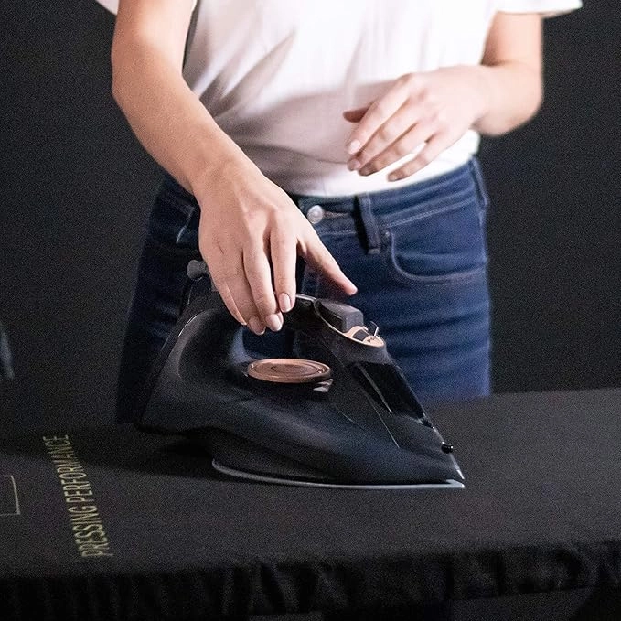 PV1100C - 2400W Ceramic Soleplate