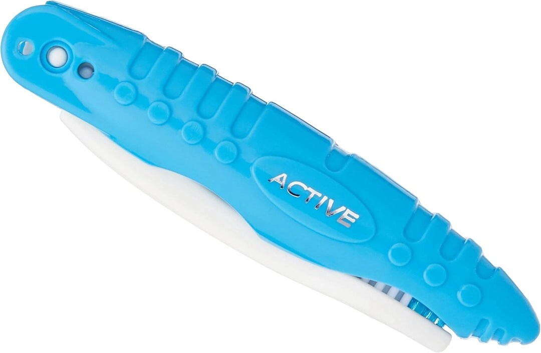 Voyager Folding Travel Toothbrush 2-Piece Pack