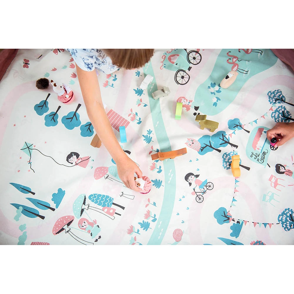 Playmat & Storage Bag - Walk In A Park Suitable for 3 years and above