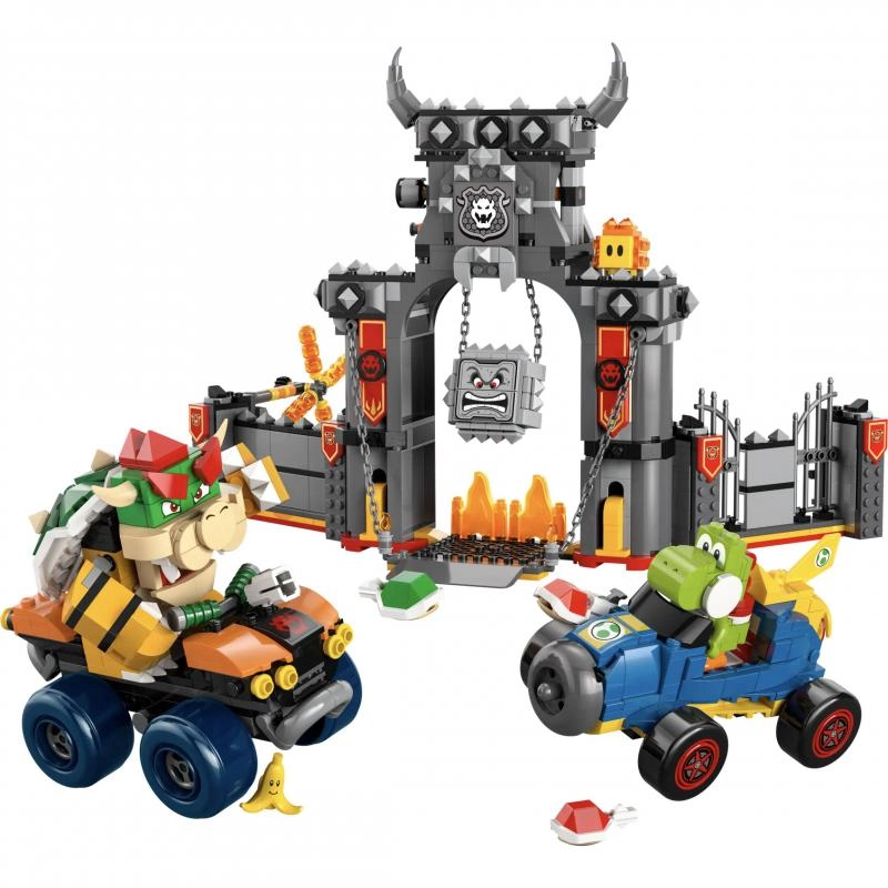 Super Mario: Mario Kart - Bowser's Castle (72039) - Interactive 2 Cars 4 Figures incl. Yoshi