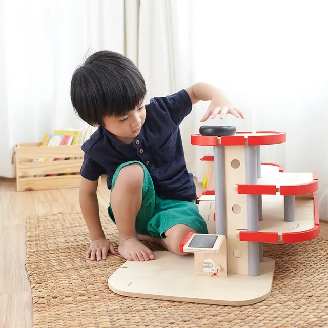 Parking Garage - 2 wooden cars