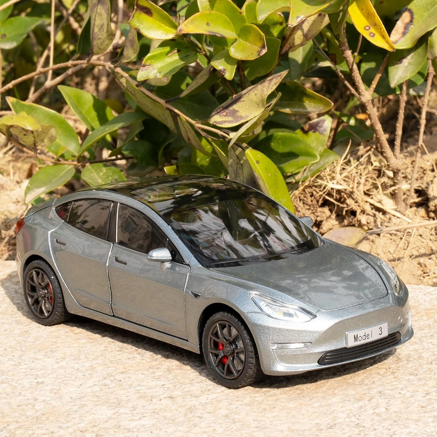 TESLA MODEL 3 - 1:24 1 pcs