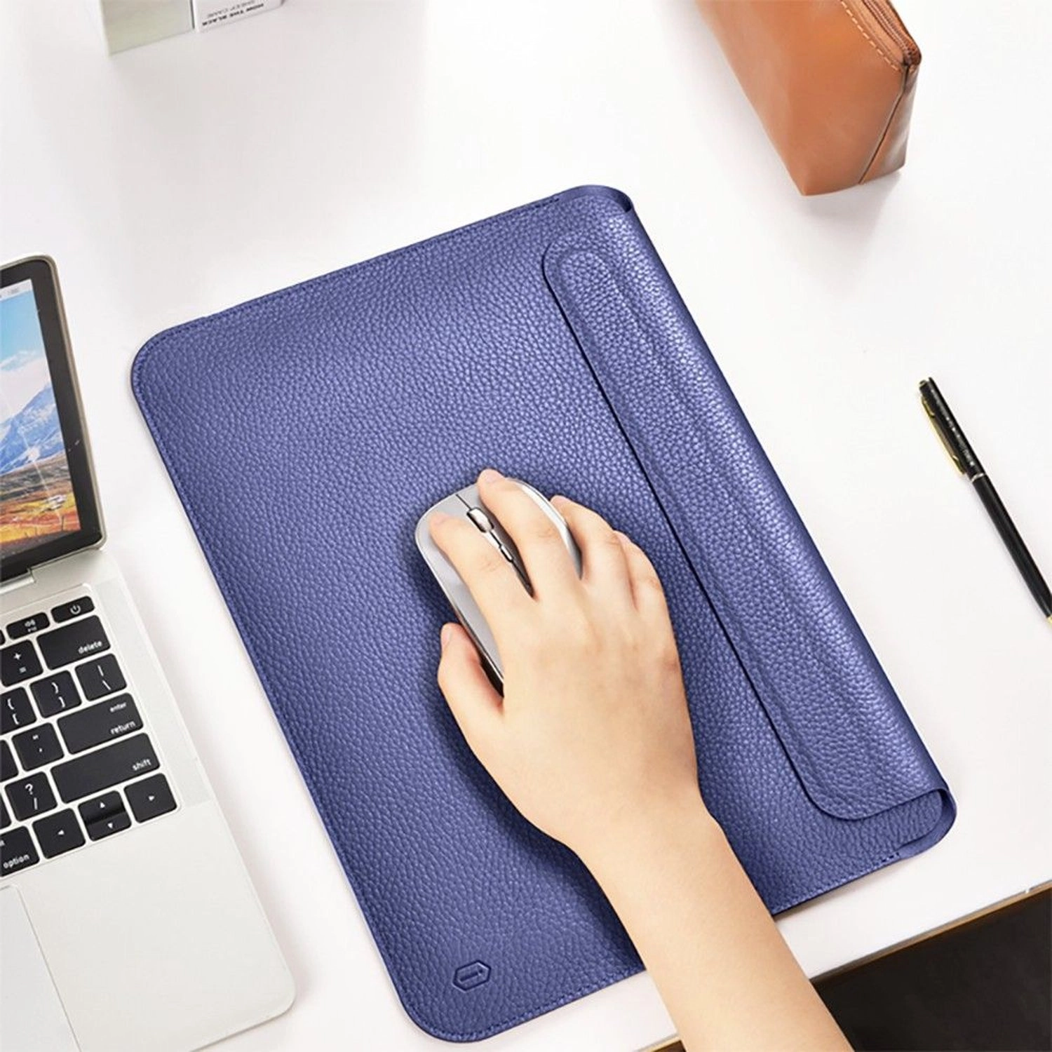 Skin Pro Sleeve for MacBook 13.3-Inch - 2 in 1