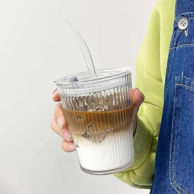 Ribbed Glass Tumbler - 1 pcs - With Lid and Straw - 370 ml