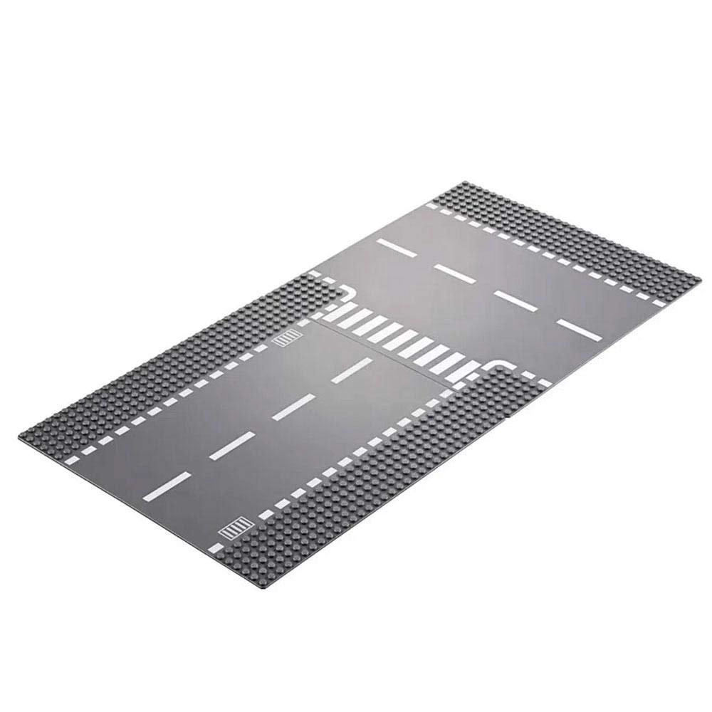 LEGO City Straight and T junction (60236)