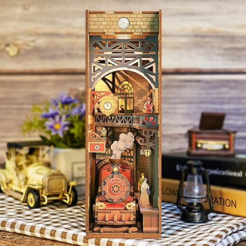 Book Nook Kit - Train