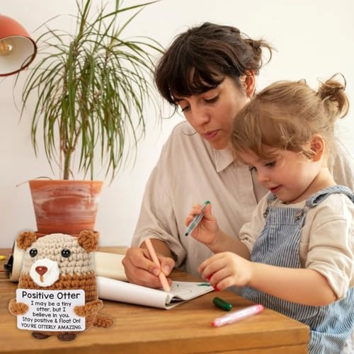 Positive Otter Pocket Hug 7 cm Knitted