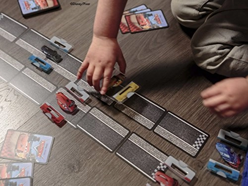 HAPPY FAMILIES Disney Cars - Card Game