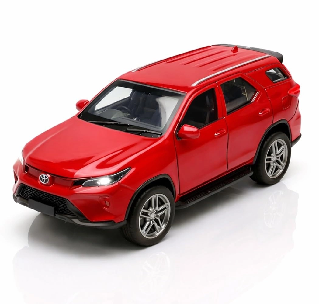 squidsy Fortuner - 1:36 Scale 1 Count