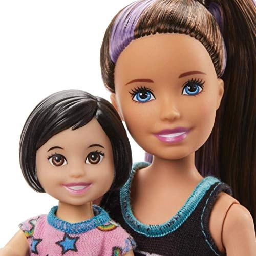 Skipper Doll - Plastic color-change feature 10 piece(s) Ages 36+