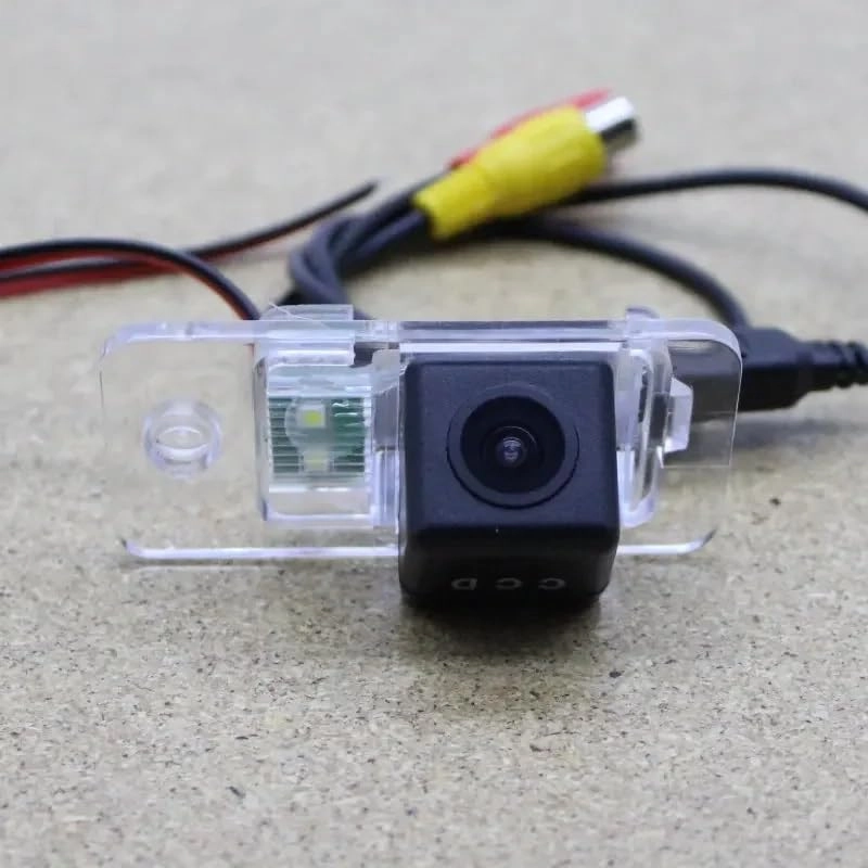 Reverse Camera - 756x582 pixels