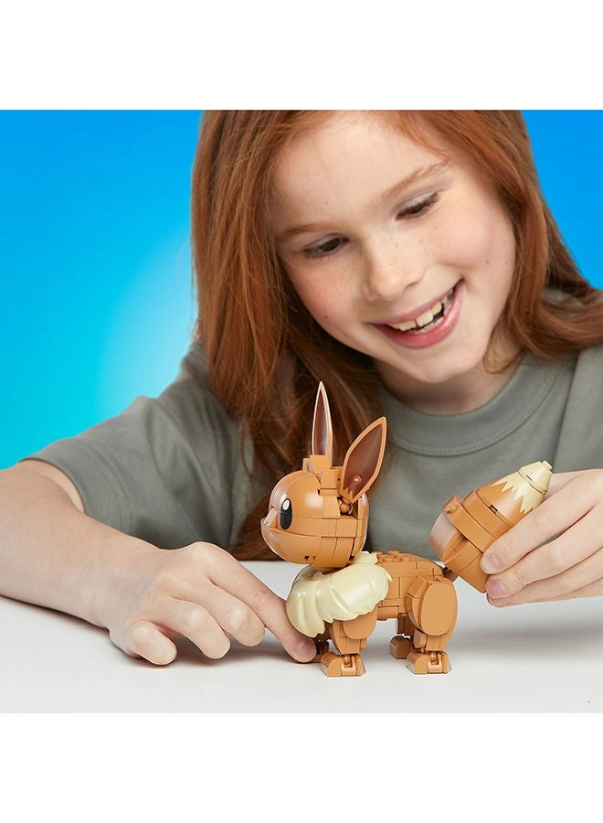 Pokémon Build & Show Eevee - Articulated 4 Inches Tall