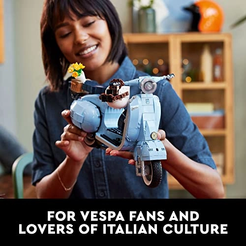 Vespa 125 (10298) - 1106 pieces pastel blue