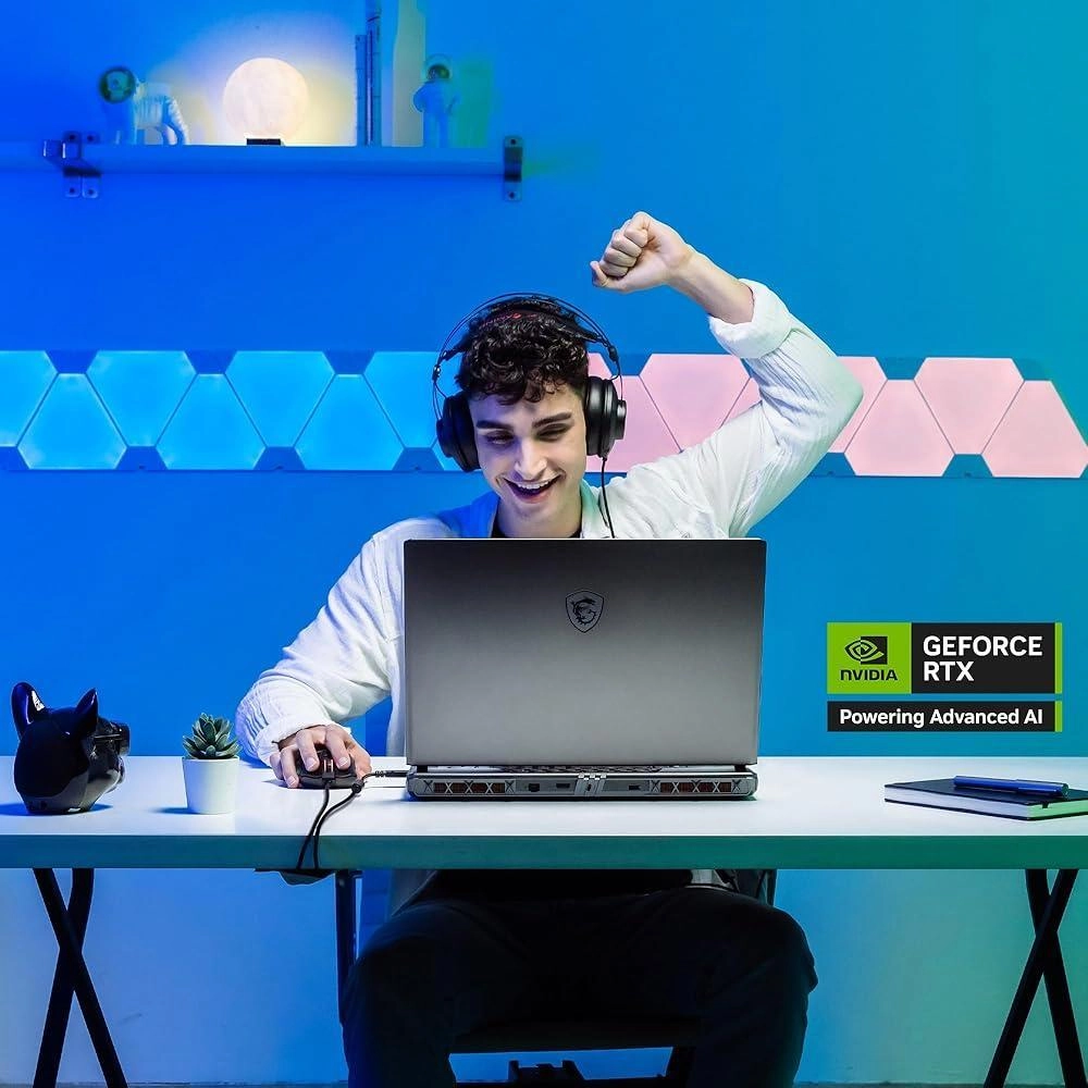 Vector 16 HX AI A2XWHG - 16'' Core Ultra 9-275HX 32GB DDR5 1TB SSD