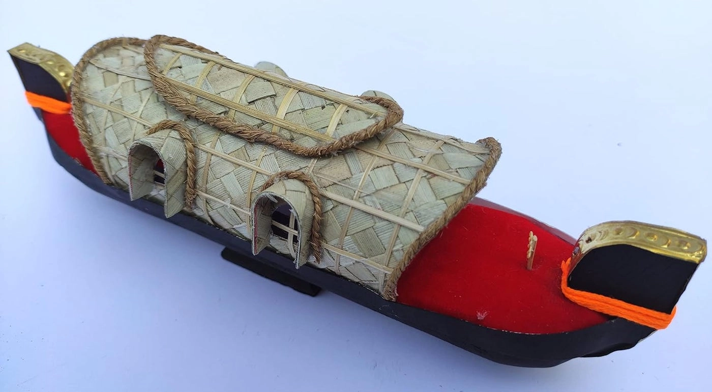 Kumarakam House Boat Miniature - Wooden