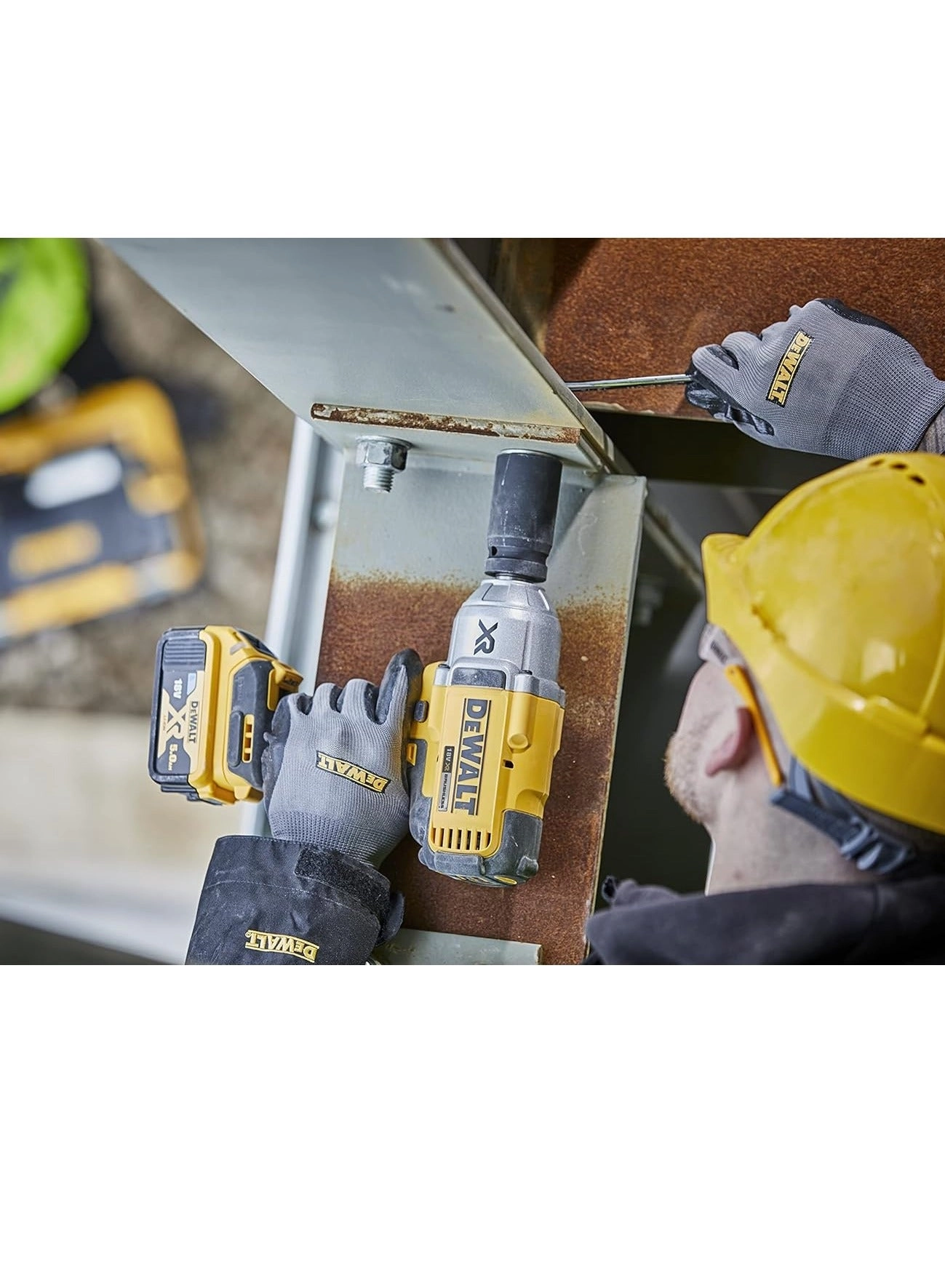 Atomic 20V MAX 1/4 in. Brushless Cordless 3-Speed Impact Driver - 5 Amp Hours