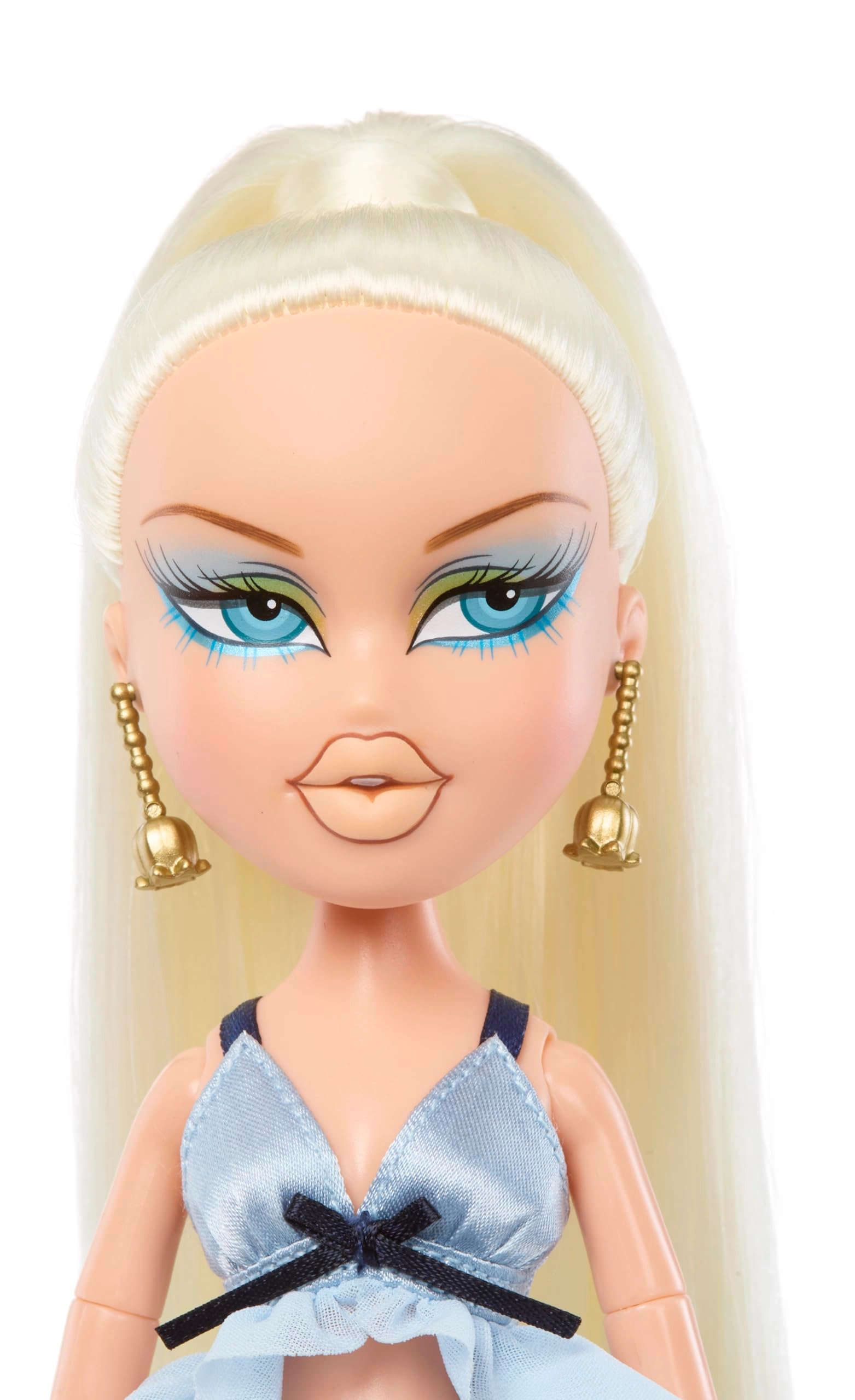 Cloe Collectible Fantasy Doll - Fashion Pixiez Real Fashions Accessories