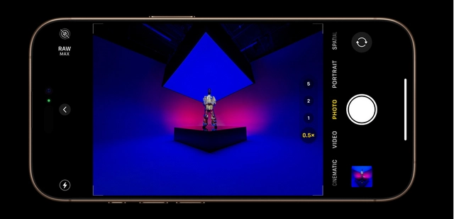 New 48MP Ultra Wide camera. Viva la resolution.