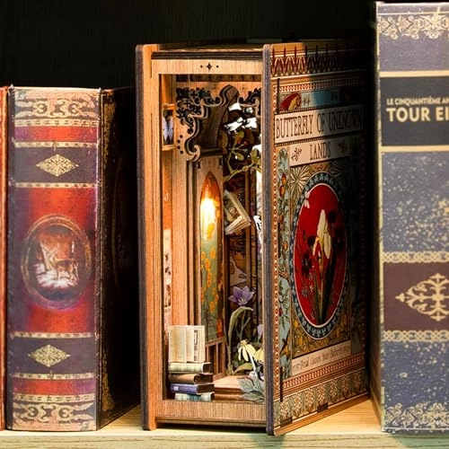 Book Nook - Butterfly of Unknown Lands