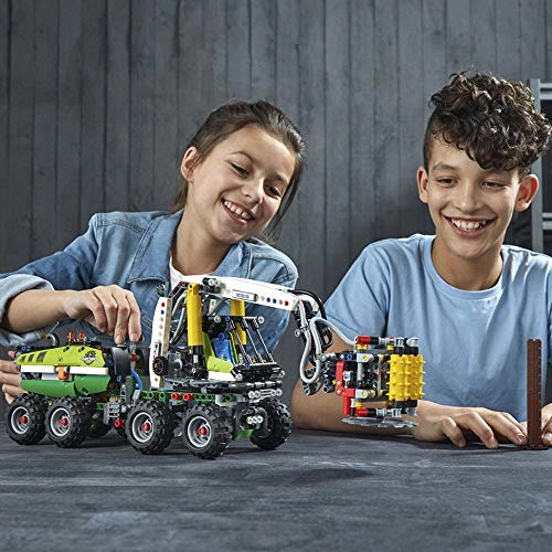 Technic Forest Machine 42080 - 2-in-1 Power Functions motor