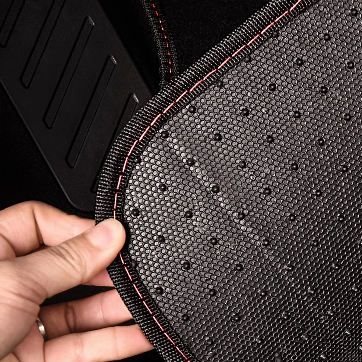 Universal Fit Car Floor Mats - Set of 4pcs Black and Burgundy