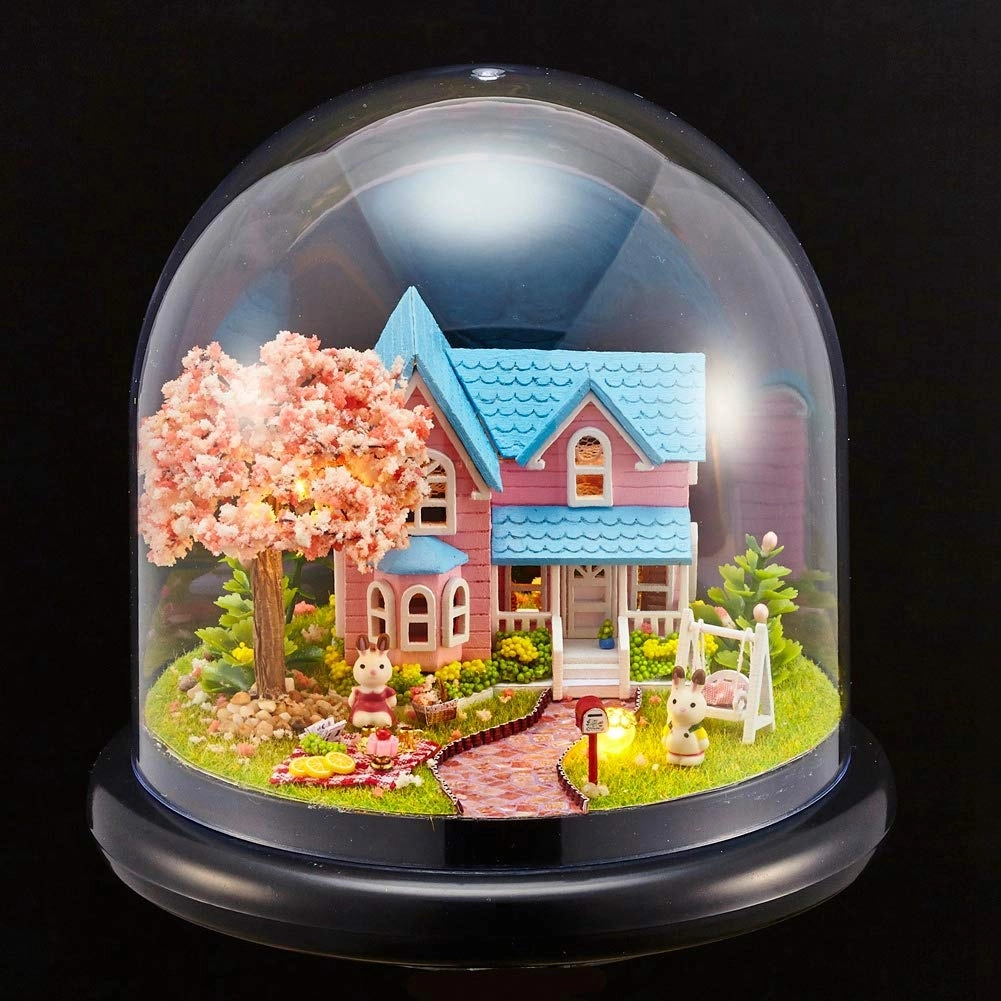 Haofy DIY Mini House Kit - LED Lights Glass Cover