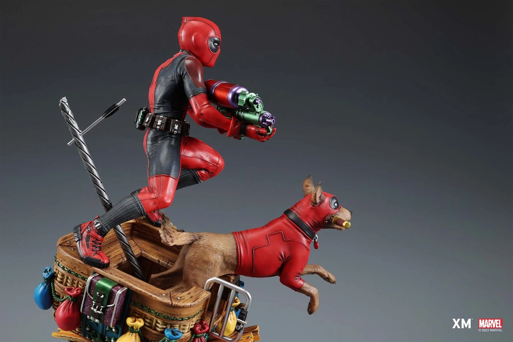 Kidpool and Dogpool Statue