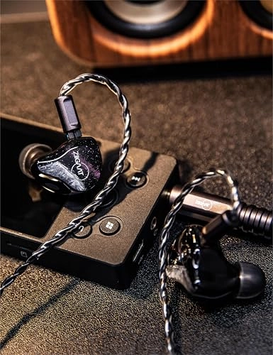 ZiiGaat Crescent Wired Earbud