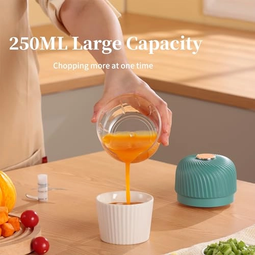 Electric mini chopper - 250 Milliliters USB Rechargeable