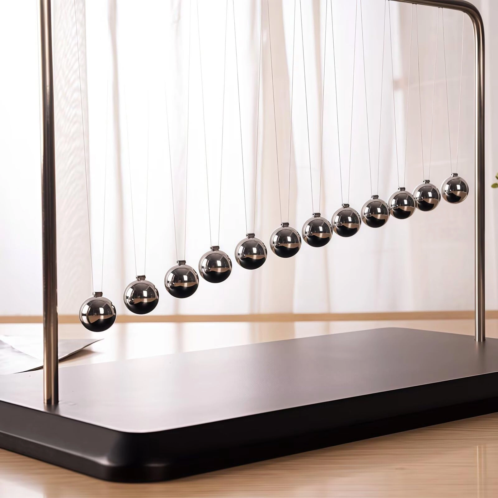 Newton's Cradle - 12 pieces Physics
