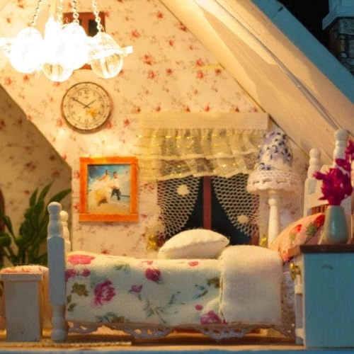 Miniature Dollhouse DIY Kit - Handmade Puzzle Wooden House