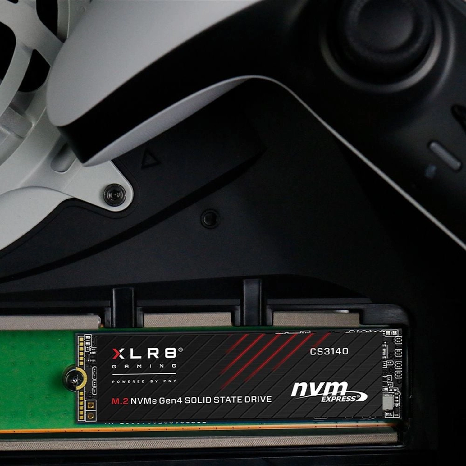 XLR8 CS3140 - 1TB M.2 + XLR8 SSD Cover