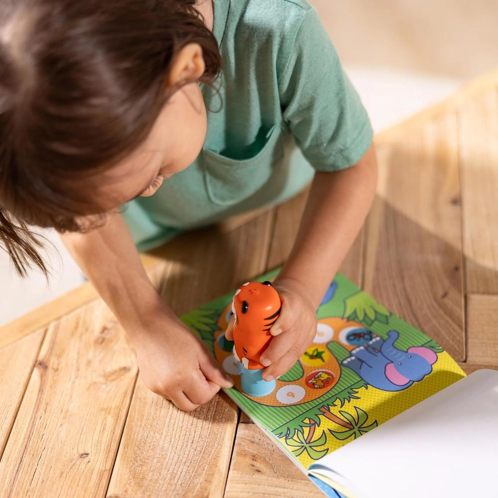 Sticker Wow! Stamper - Tiger + Mini Activity Pad - 24 pages