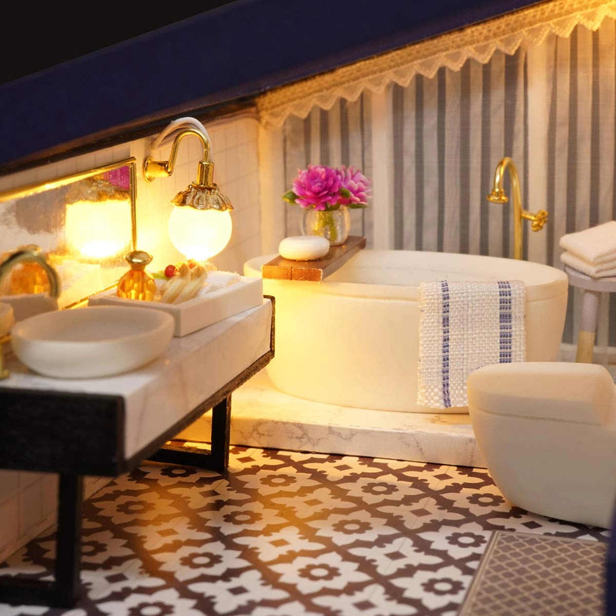 Miniature Dollhouse Kit - Time Apartment 1:24 Scale