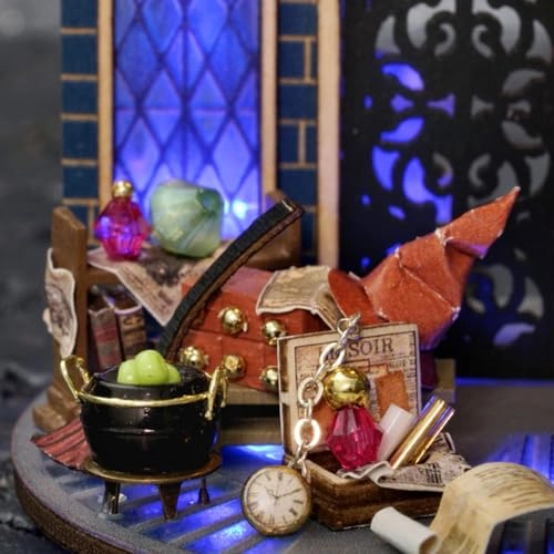 3D Wooden Puzzle Bookshelf Insert - Library of Books 1:24