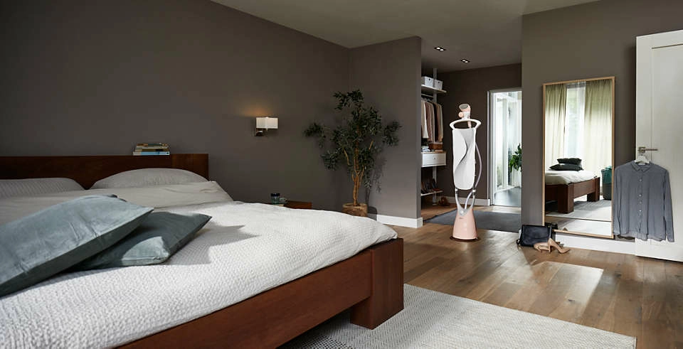 1000 Series - Garment Steamer 1800 W 1.8L