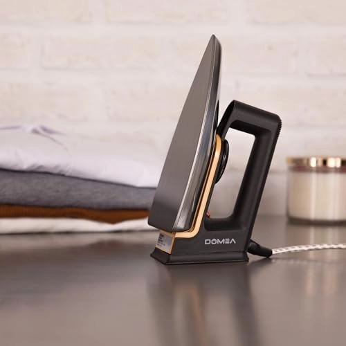 Dry Iron - 1000 Watts Light Weight