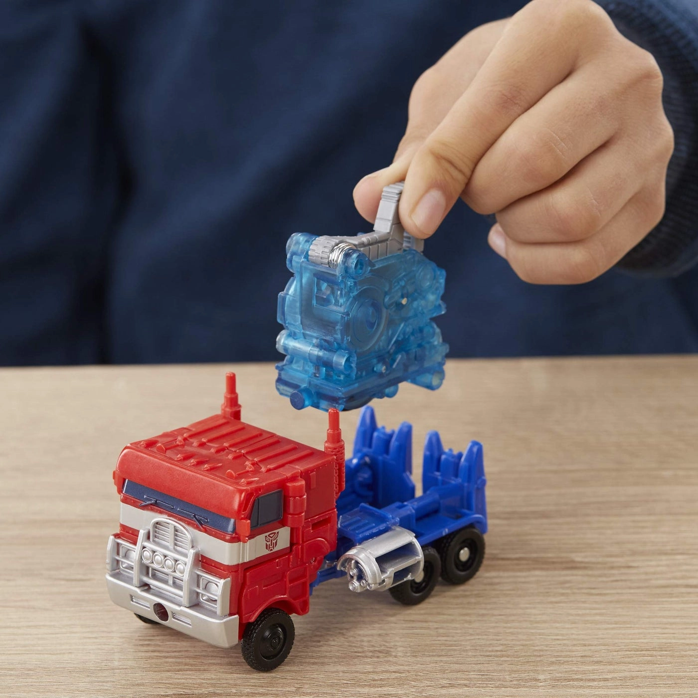 Energon Igniters Power Series Optimus Prime - 7 steps