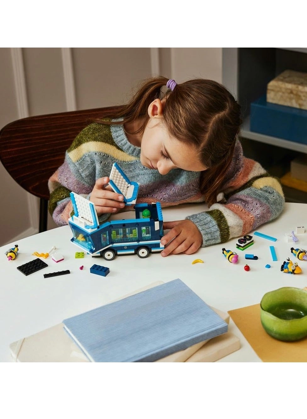 Despicable Me 4 Minions' Music Party Bus (75581)