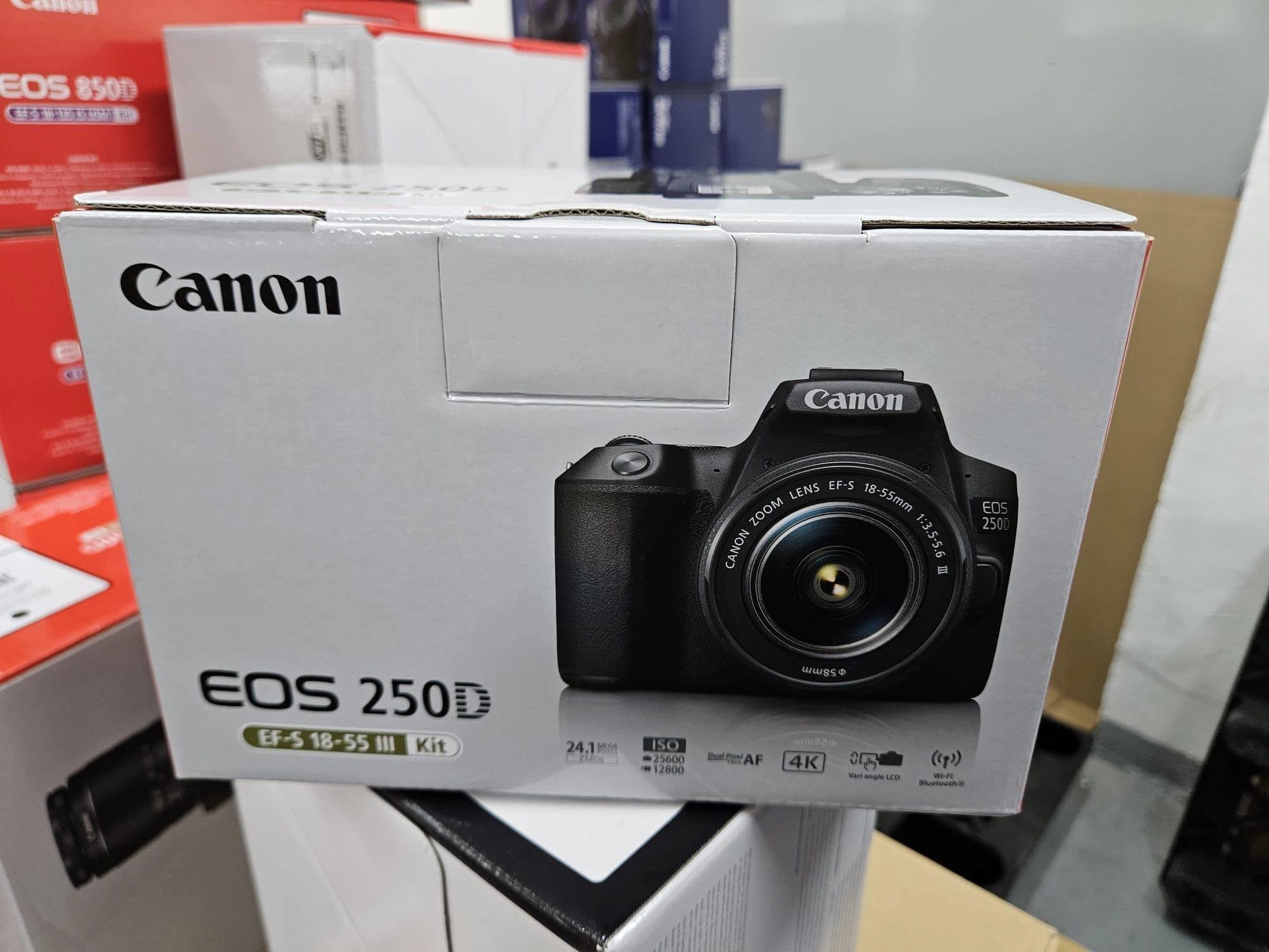 EOS 250D 250D