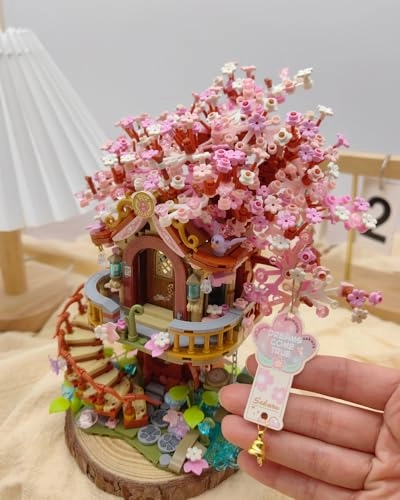 Sakura Tree House (LUOGFYNI-1381)