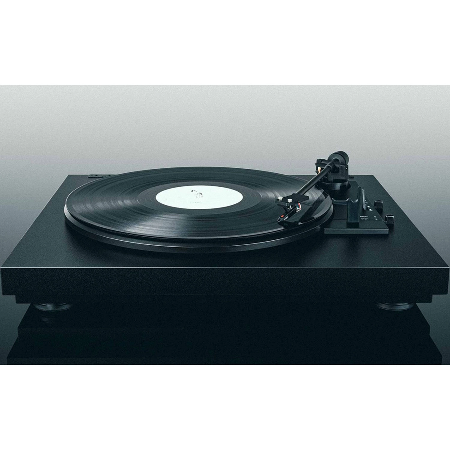 A1 - Fully automatic Built-in phono preamp Ortofon OM10