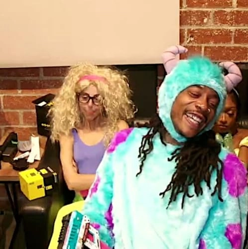 Khalifa Vibe Chill - English 15+