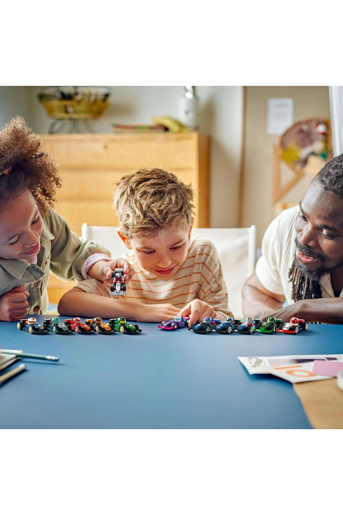 F1 Collectible Race Car Ferrari (71049-3)