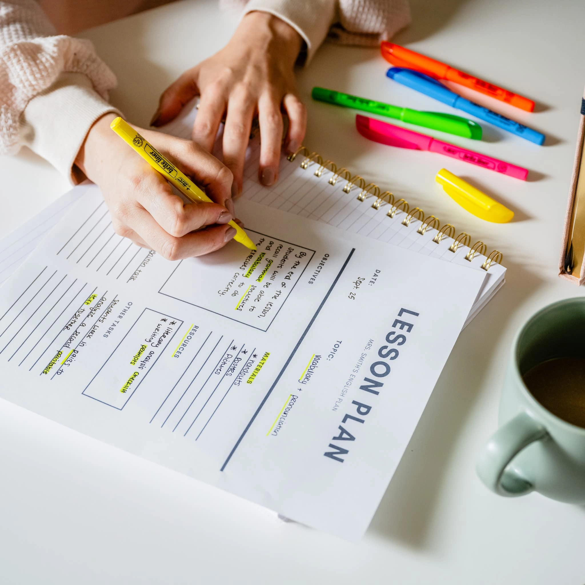 BriteLiner - Yellow Chisel