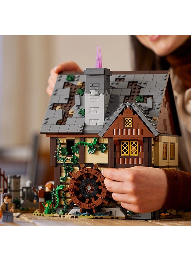 Disney Hocus Pocus: The Sanderson Sisters' Cottage (21341)